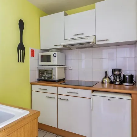 Pet Friendly In La Rochelle With Wifi Apartment *