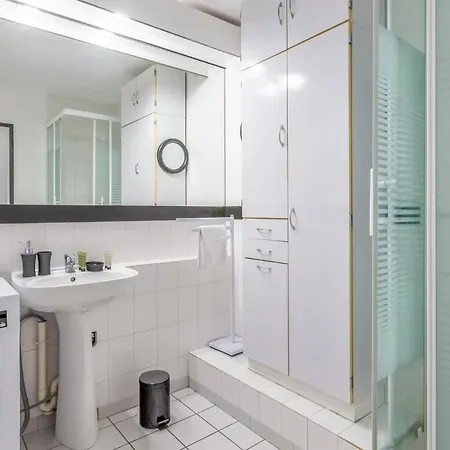 Pet Friendly In La Rochelle With Wifi