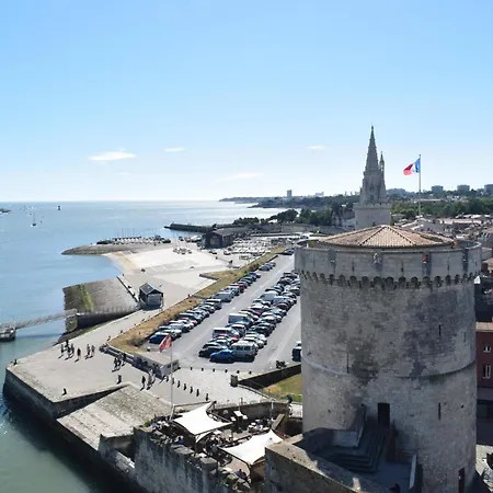 Pet Friendly In La Rochelle With Wifi * La Rochelle (Charente-Maritime)